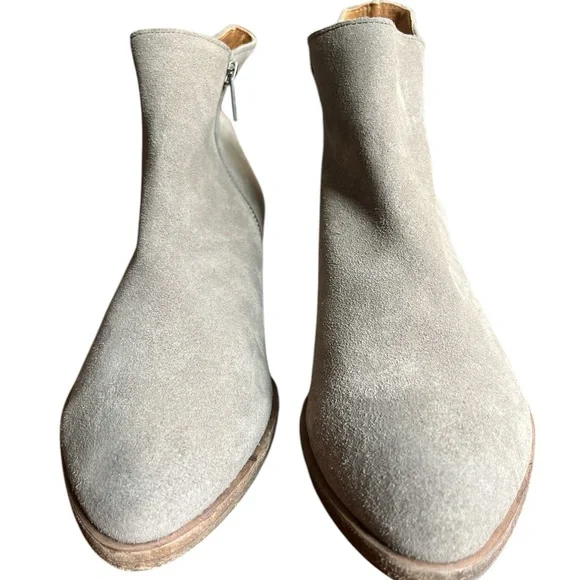 FRYE GRAY SUEDE ANKLE BOOTIES NEVER WORN - Picture 2 of 7